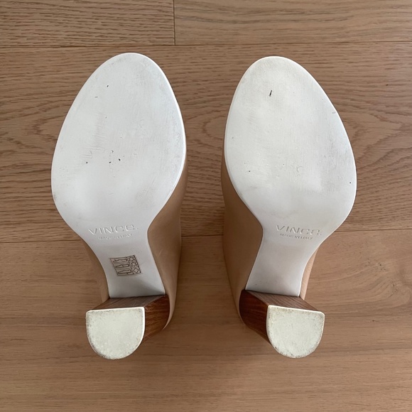 Vince Allison Leather Mule - Picture 8 of 10